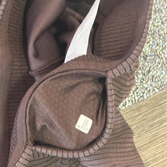 Lululemon Ribbed Softstreme Zip High-Rise Cropped Pants 25in; Espresso size 6 NW - Picture 6 of 8